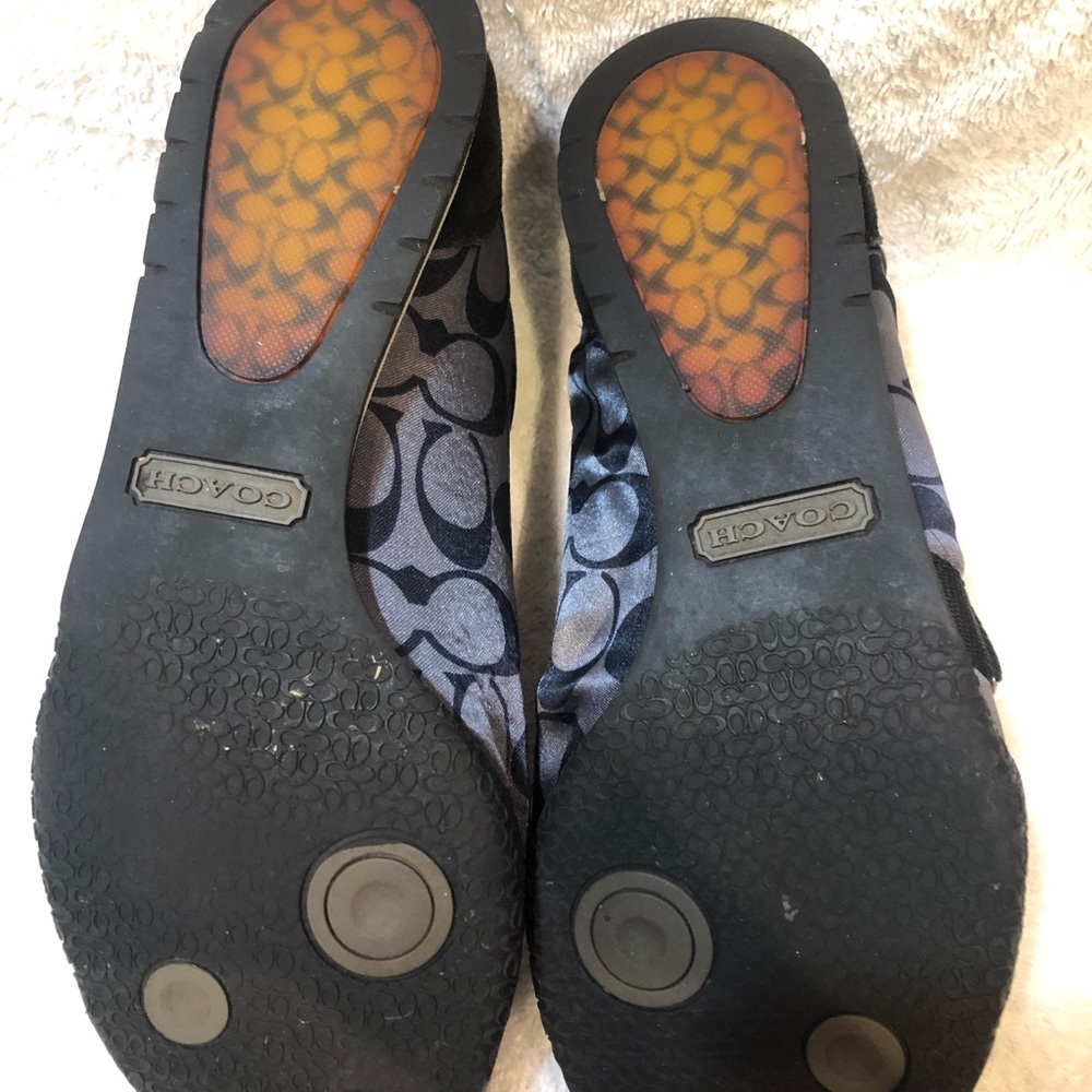 Vintage COACH Kyrie shoes.   Size 8.5. Super comfy - Picture 3 of 4